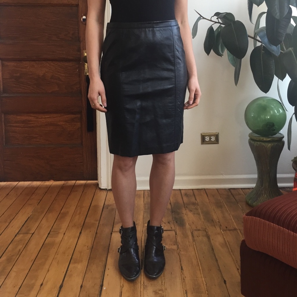 Faux leather pencil skirt
